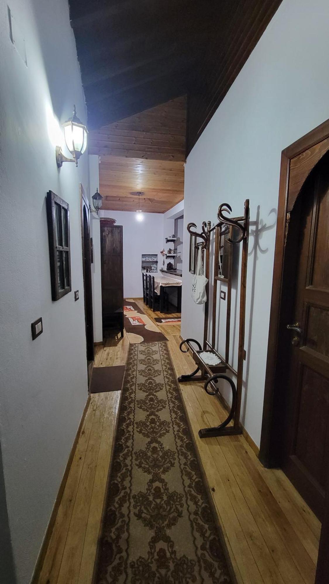 Hostel Mangalem Berat Buitenkant foto