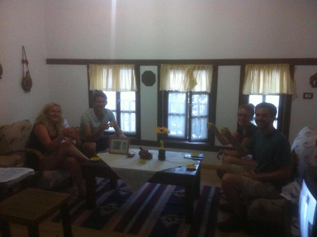 Hostel Mangalem Berat Buitenkant foto